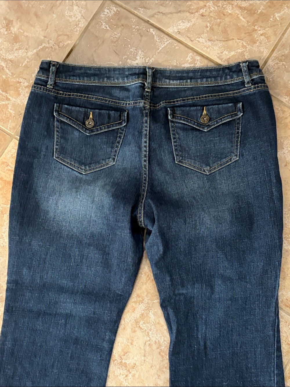 Simply Vera Vera Wang Flap Pocket Bootcut Jeans Size 14P - Picture 4 of 8